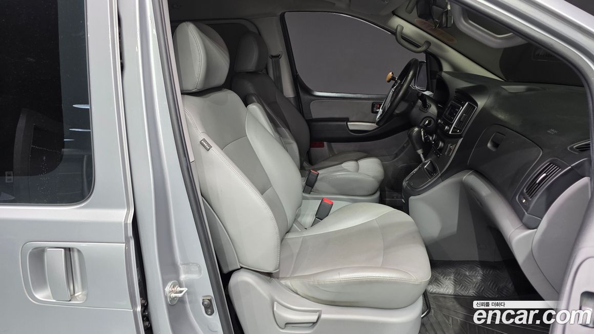Hyundai Starex 2021