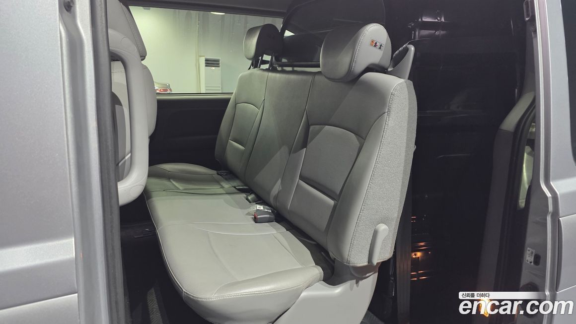Hyundai Starex 2021