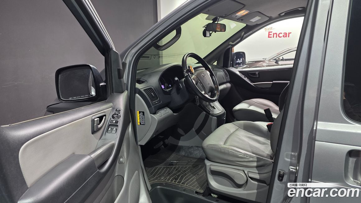 Hyundai Starex 2021