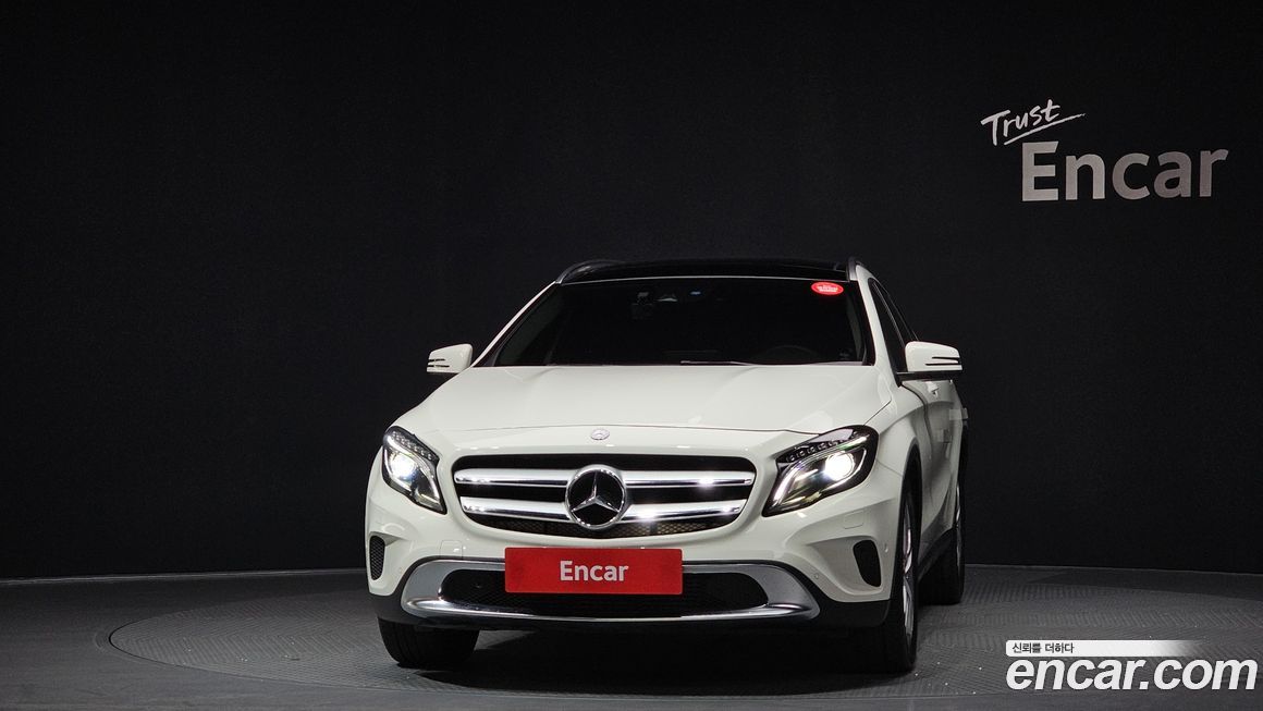 Mercedes-Benz GLA-Class 2016