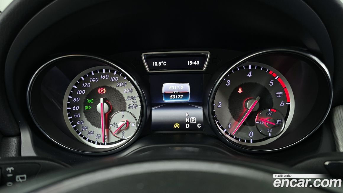 Mercedes-Benz GLA-Class 2016