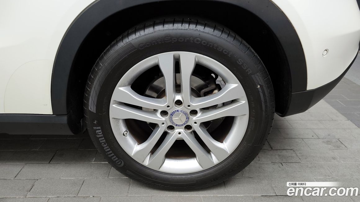 Mercedes-Benz GLA-Class 2016