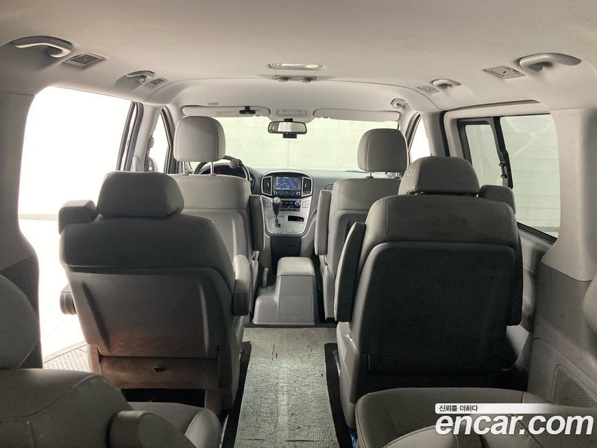 Hyundai Starex 2019