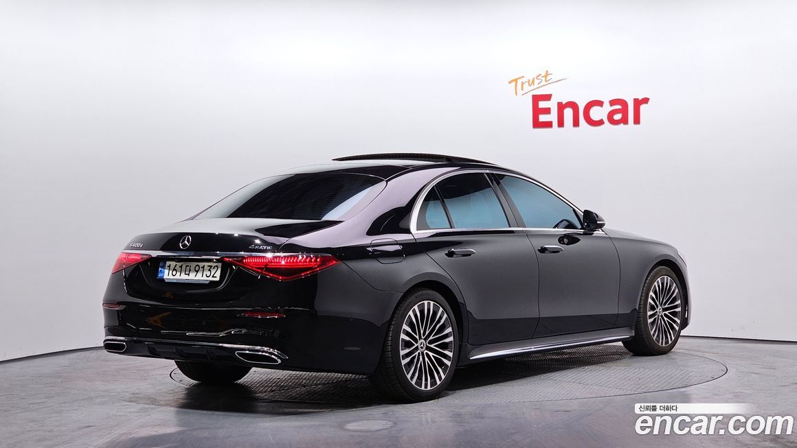 Mercedes-Benz S-Class 2021