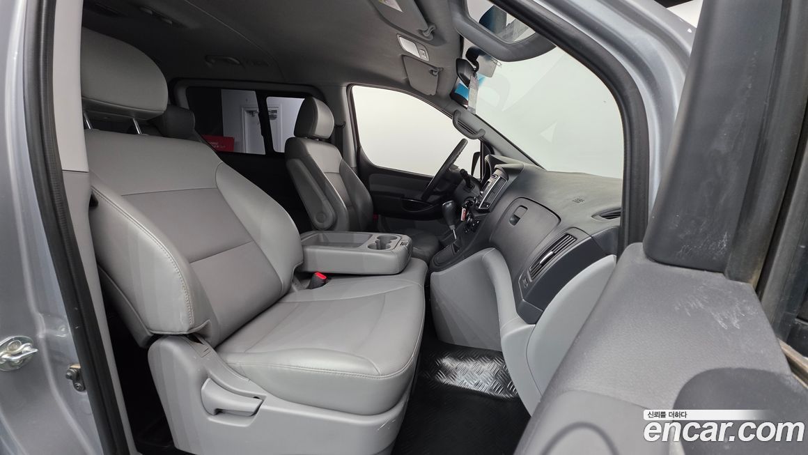 Hyundai Starex 2021