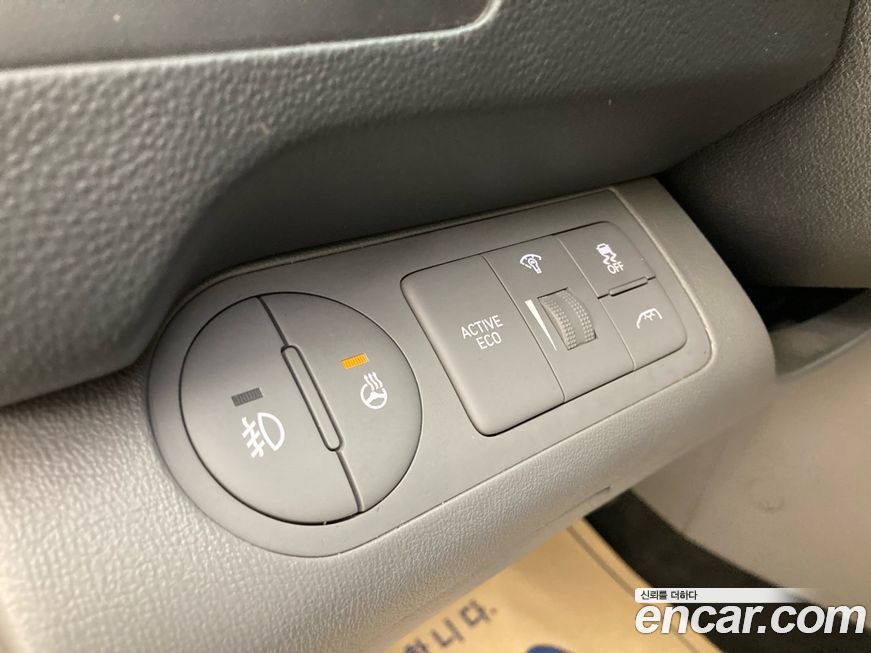 Hyundai Starex 2019