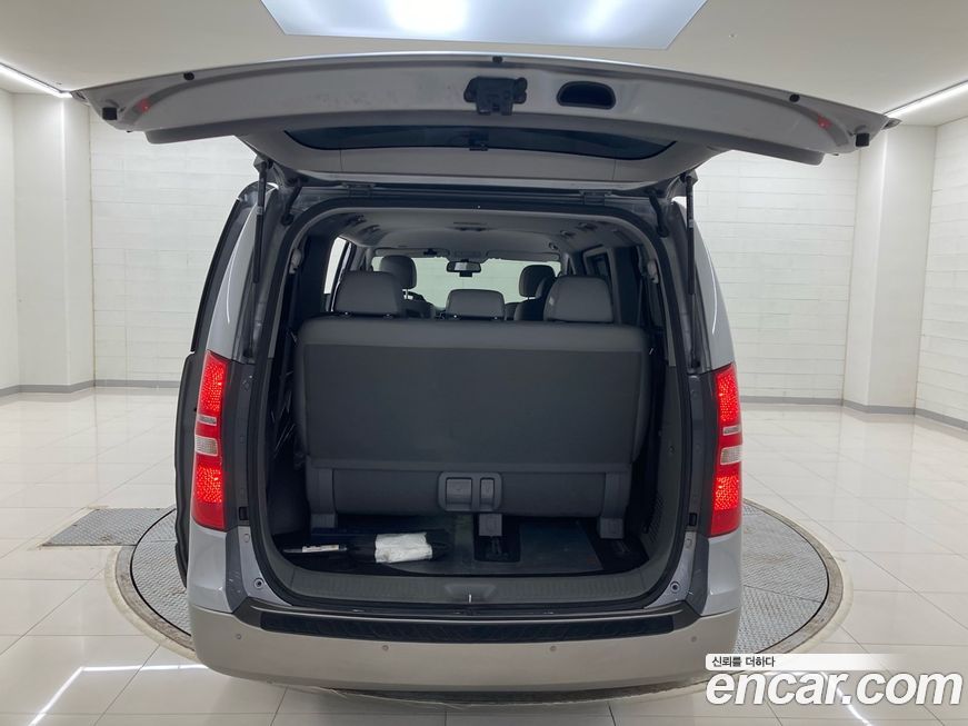 Hyundai Starex 2019