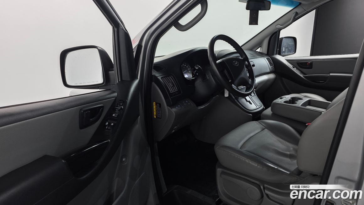 Hyundai Starex 2021