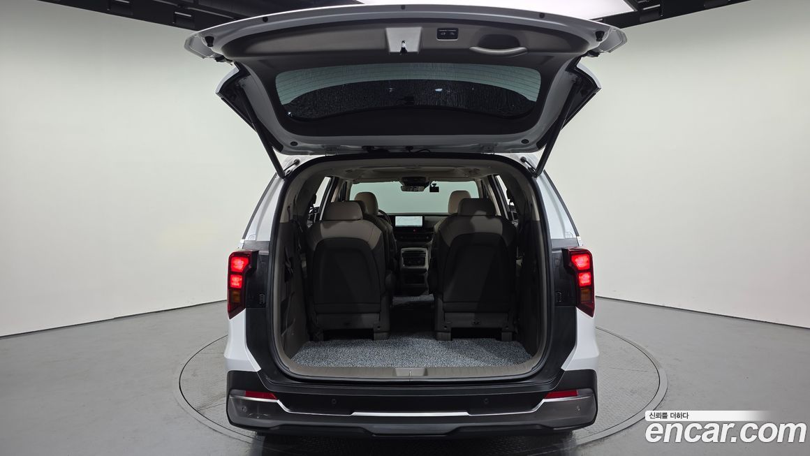 Kia Canival 2025
