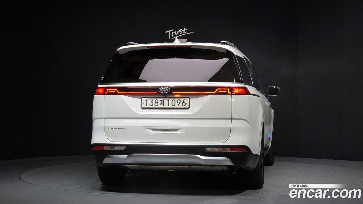 Kia Canival 2021