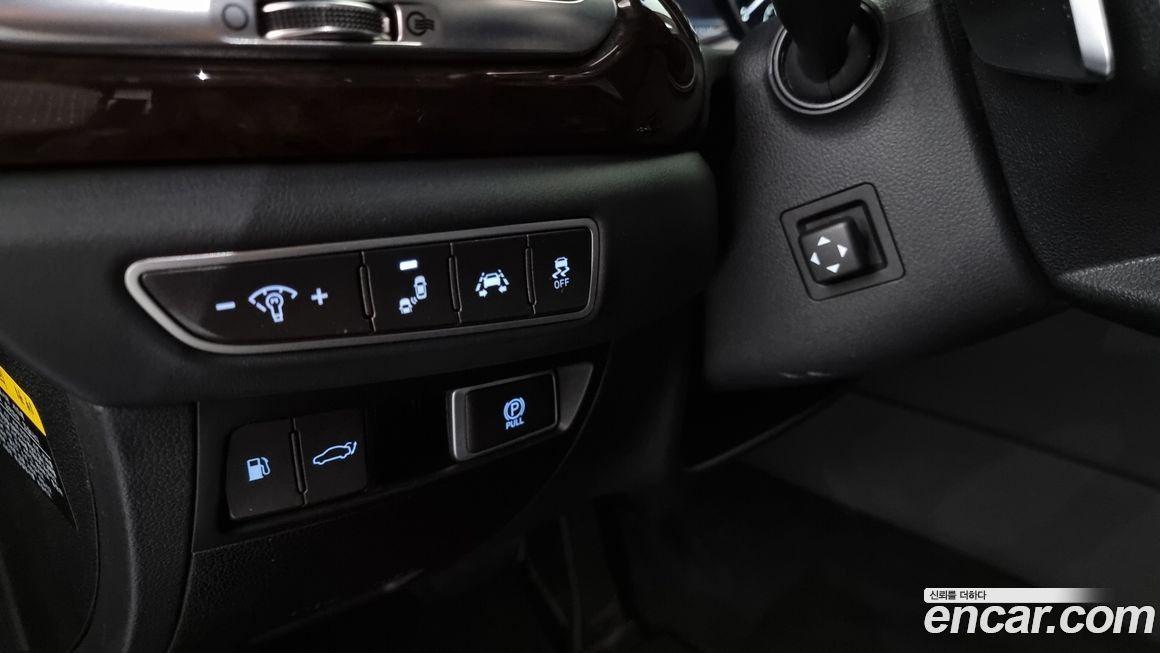 Genesis EQ900 2018
