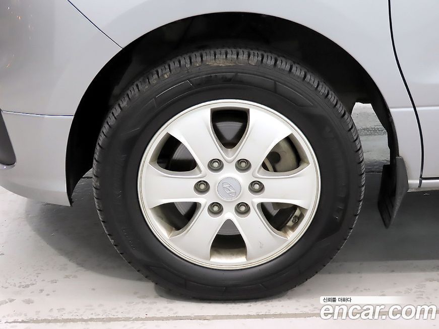 Hyundai Starex 2018