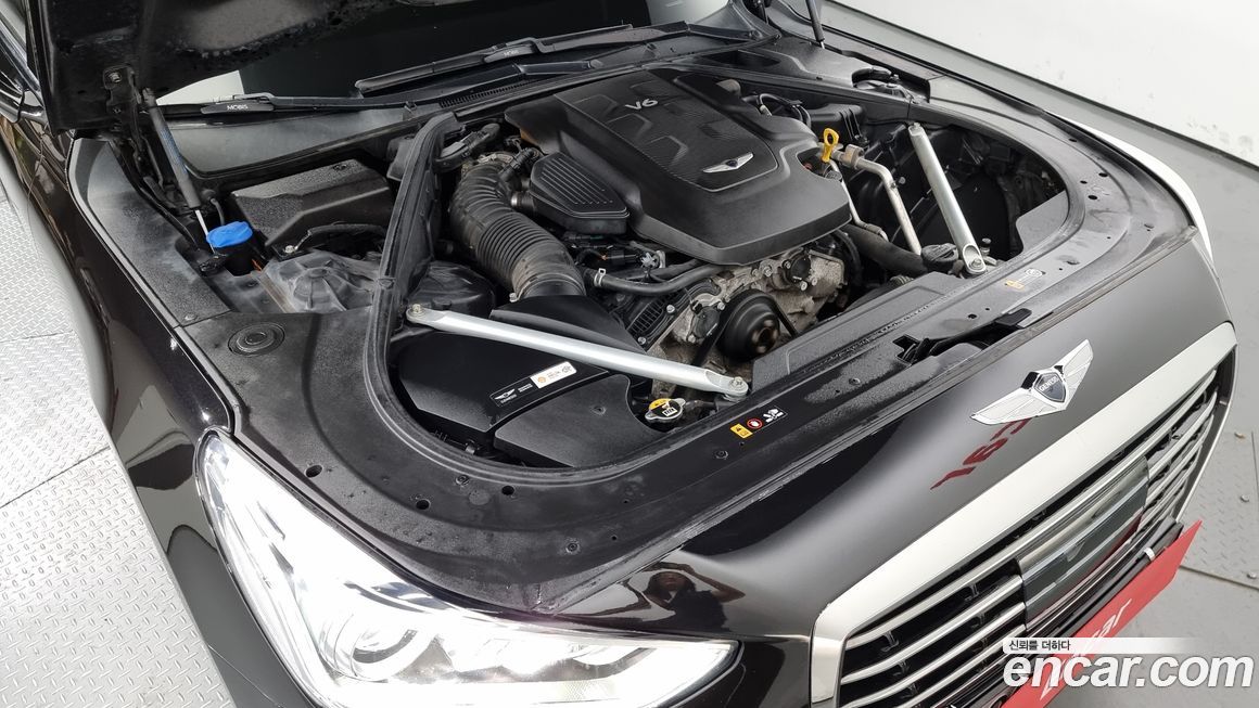 Genesis EQ900 2018