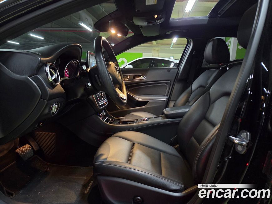 Mercedes-Benz GLA-Class 2019