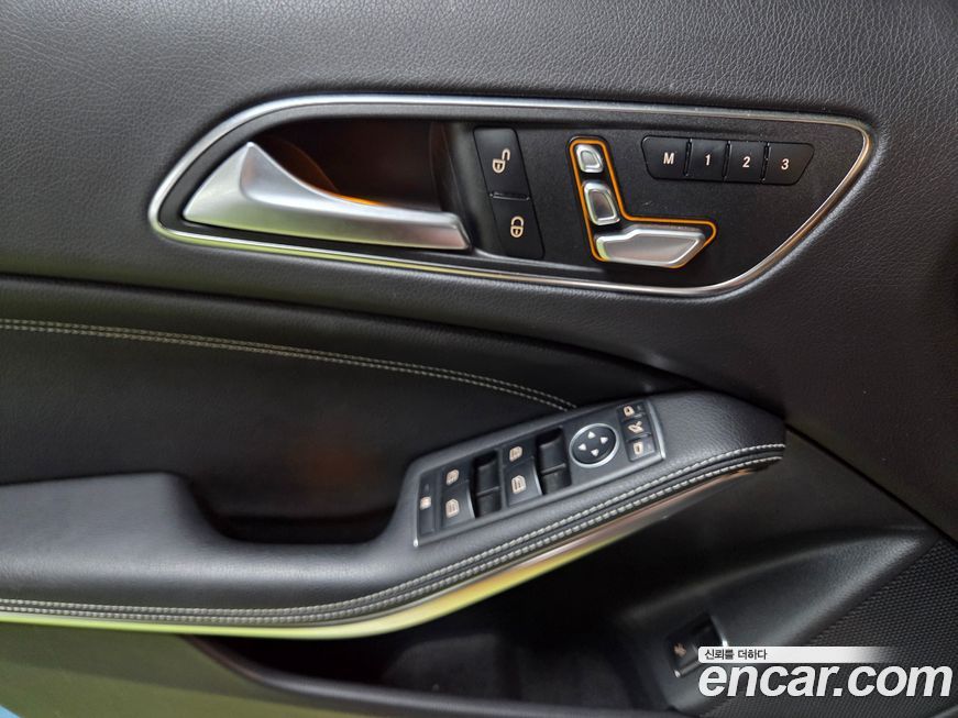 Mercedes-Benz GLA-Class 2019