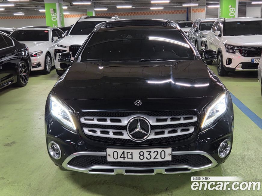 Mercedes-Benz GLA-Class 2019