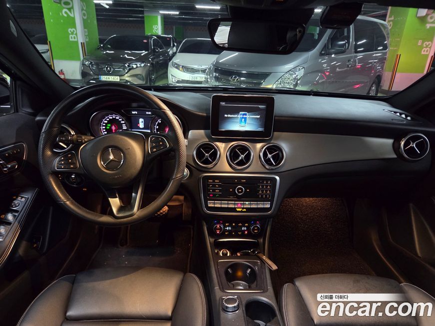 Mercedes-Benz GLA-Class 2019