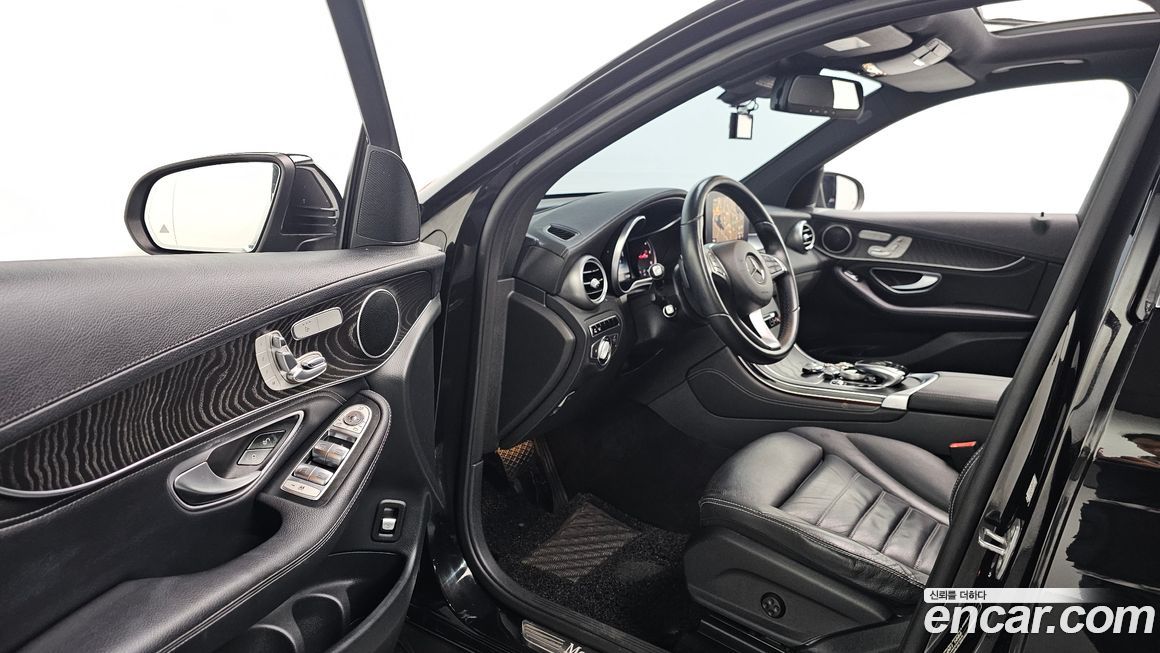 Mercedes-Benz GLC-Class 2016