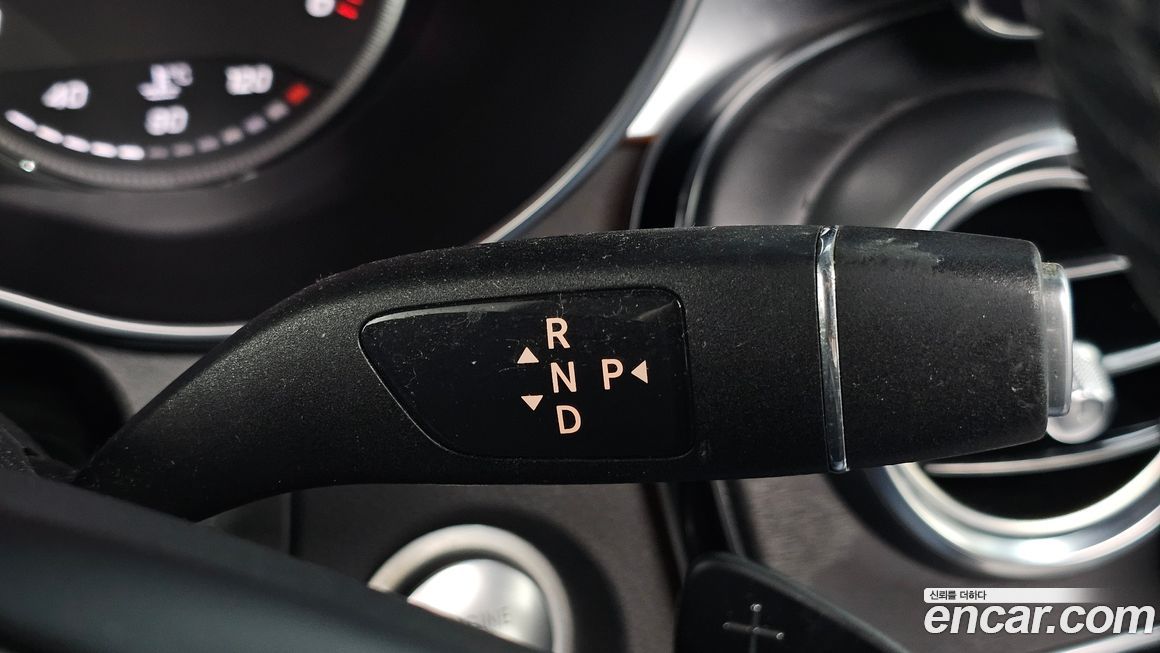 Mercedes-Benz GLC-Class 2016