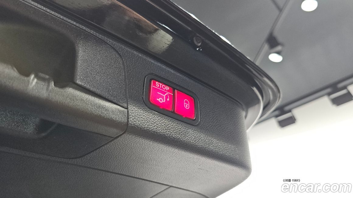 Mercedes-Benz GLC-Class 2016