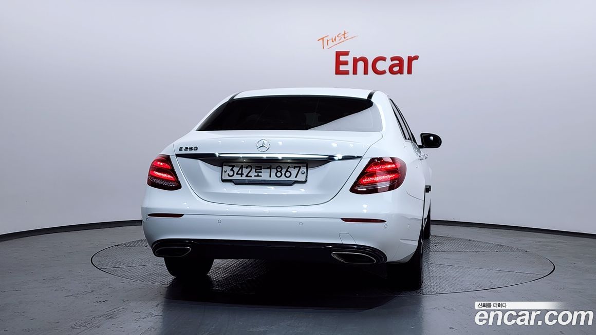 Mercedes-Benz E-Class 2020