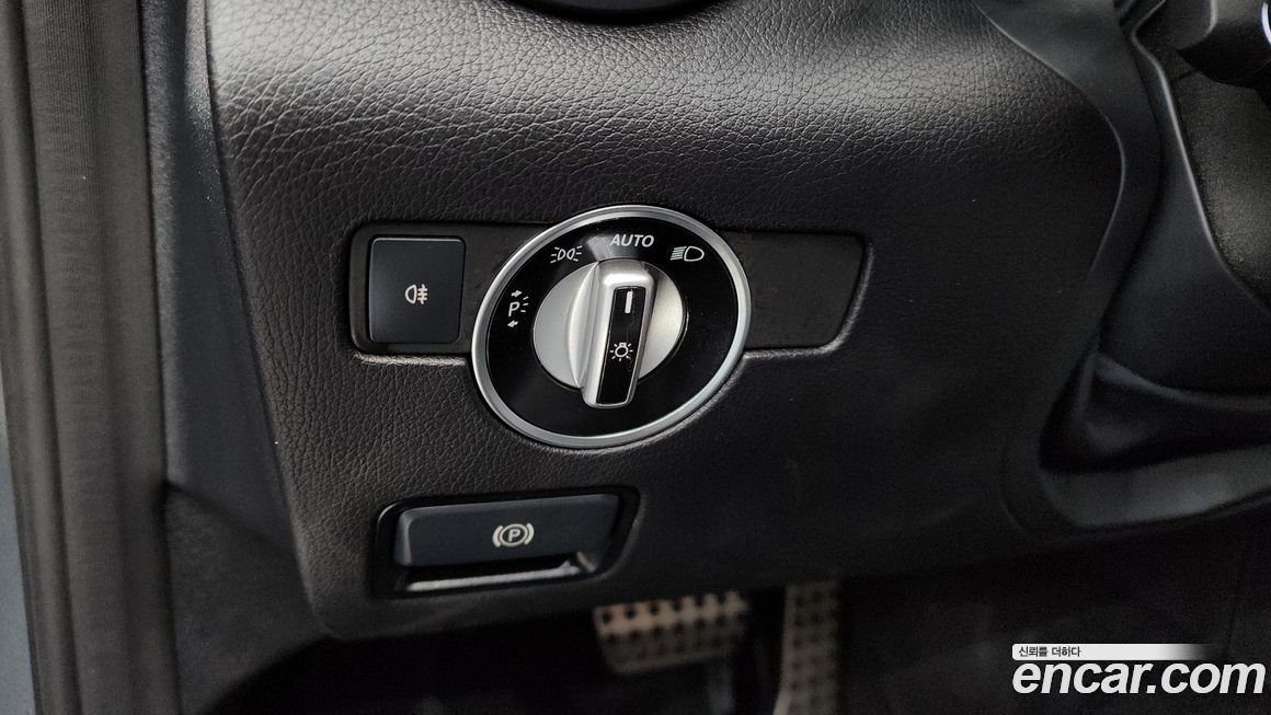 Mercedes-Benz SLC-Class 2017