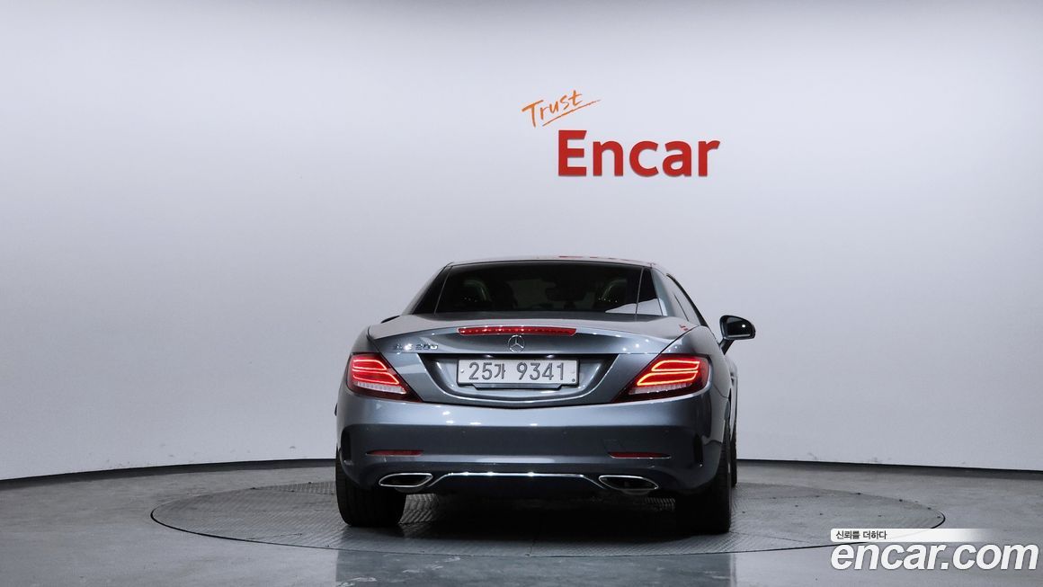 Mercedes-Benz SLC-Class 2017