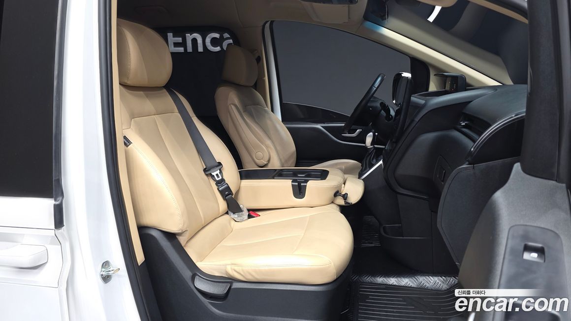 Hyundai Staria 2022