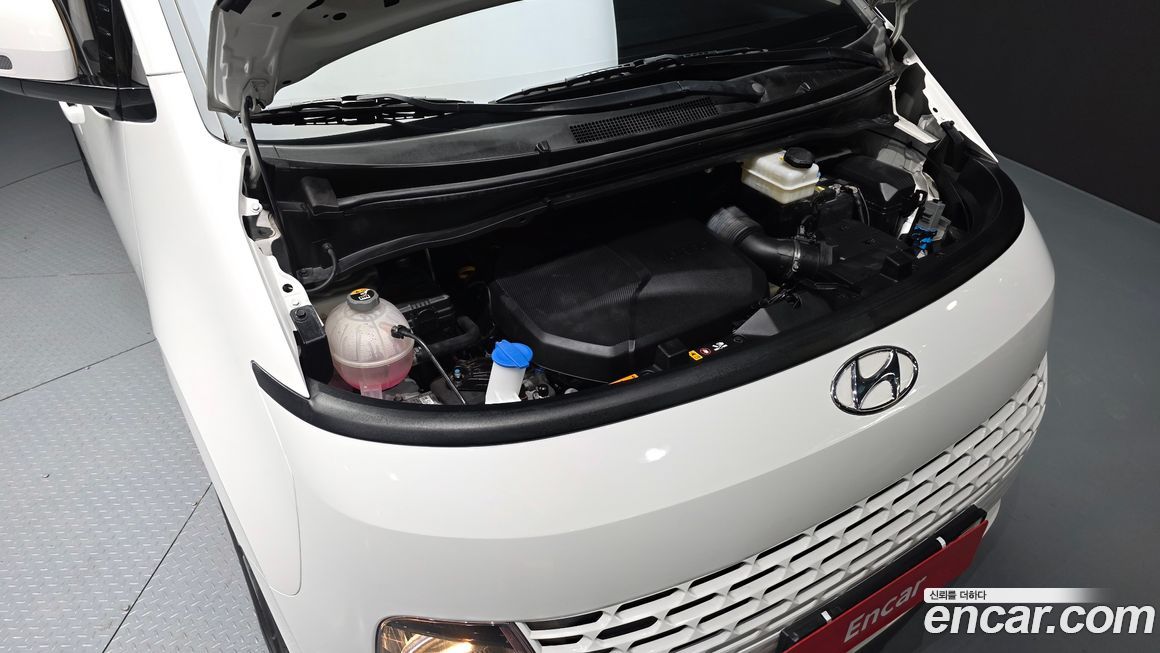 Hyundai Staria 2022