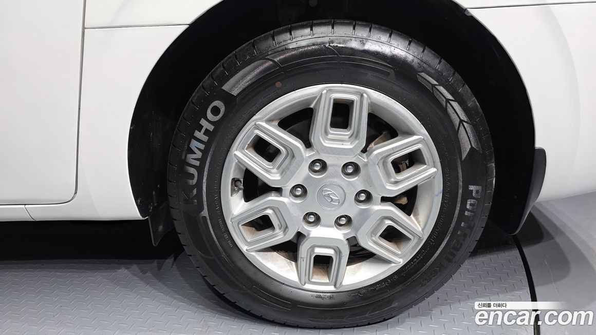 Hyundai Staria 2022