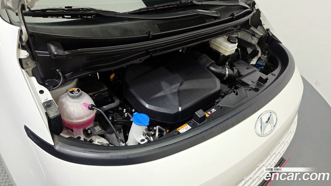 Hyundai Staria 2022