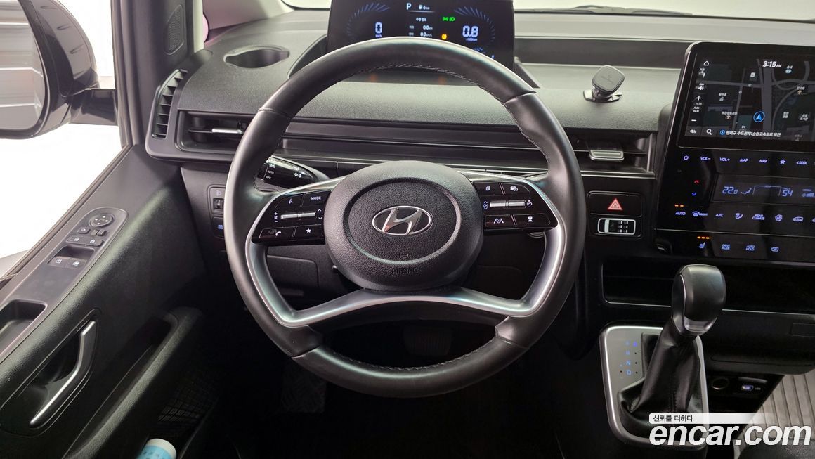 Hyundai Staria 2022