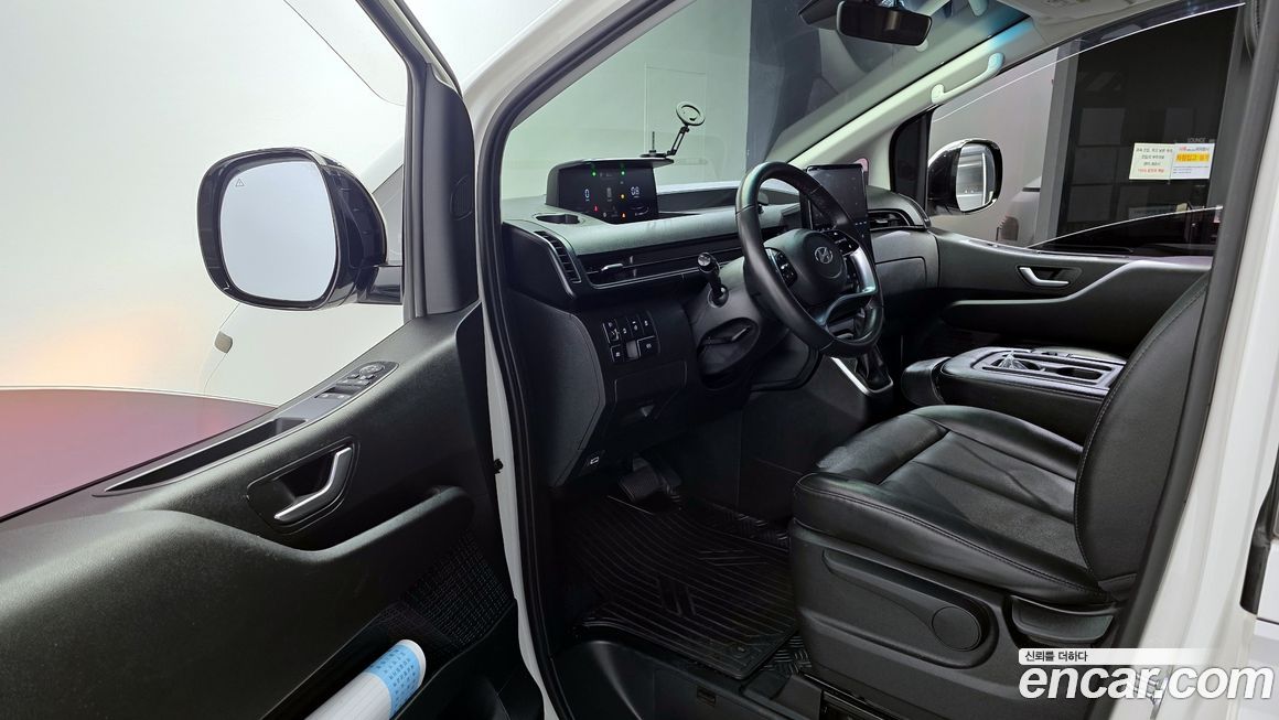 Hyundai Staria 2022