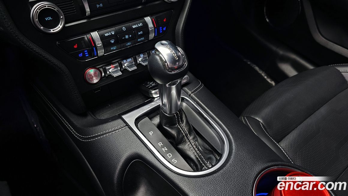 Ford Mustang 2021
