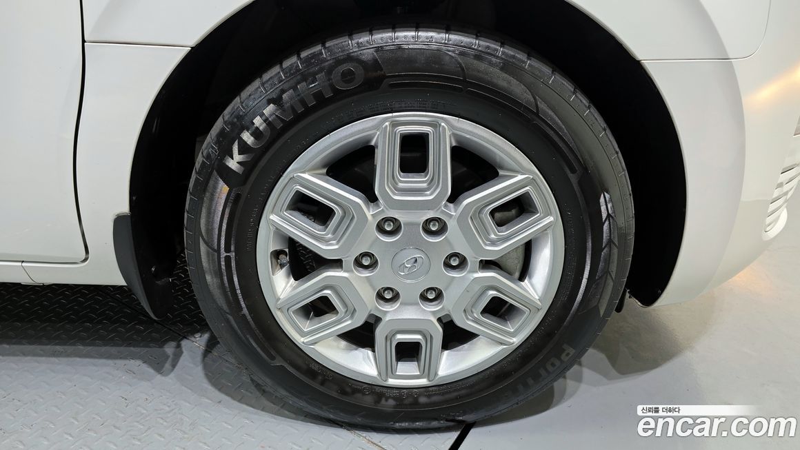 Hyundai Staria 2022