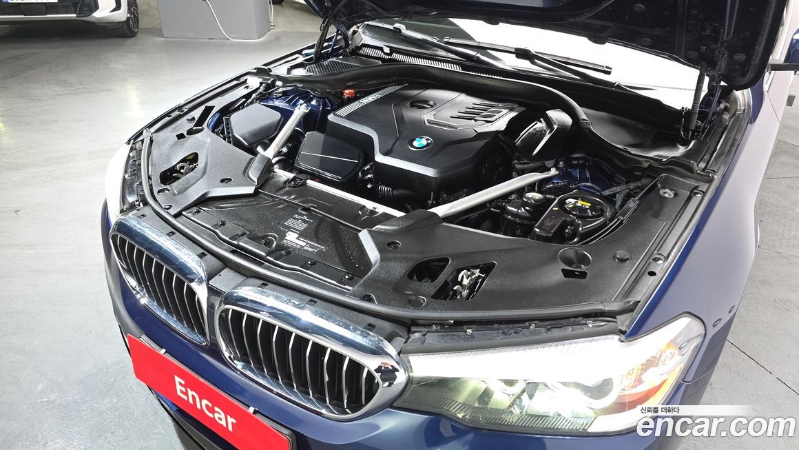 BMW 5-Series 2020