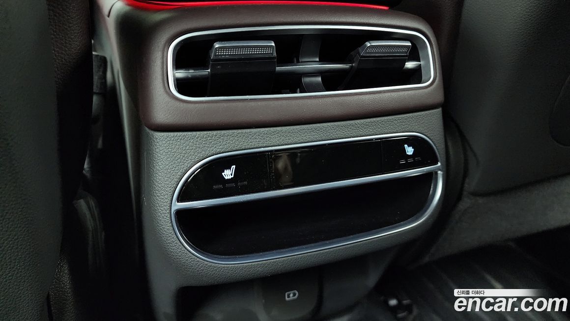 Genesis GV70 2021