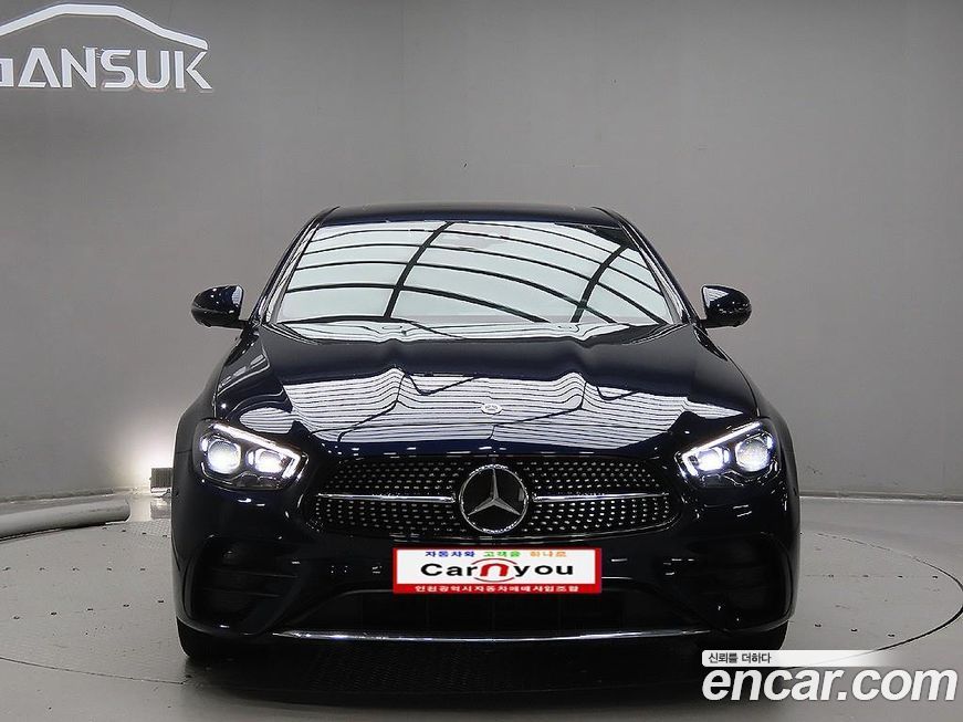 Mercedes-Benz E-Class 2022