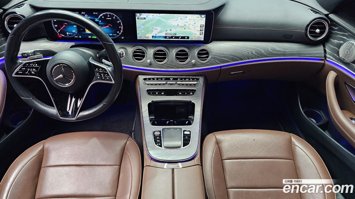 Mercedes-Benz E-Class 2022
