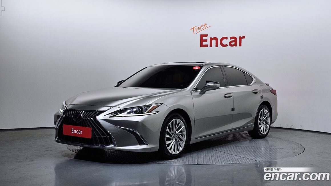 Lexus ES 2022