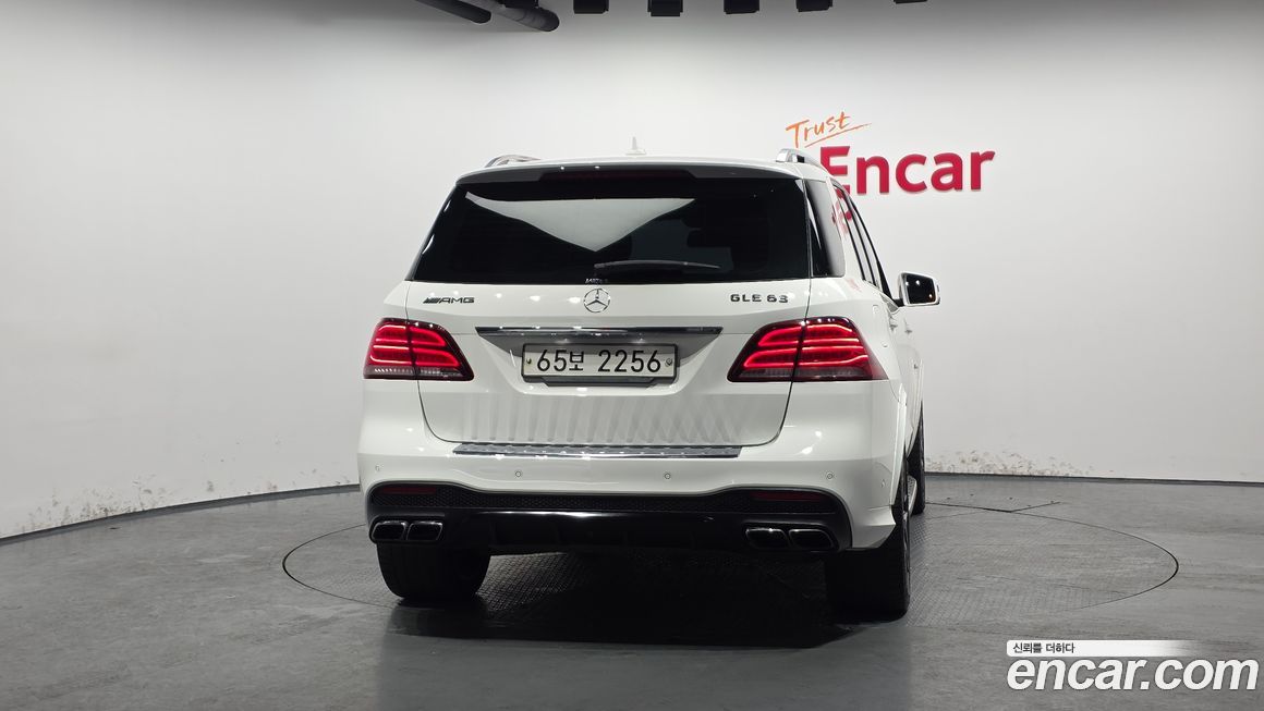 Mercedes-Benz GLE-Class 2016