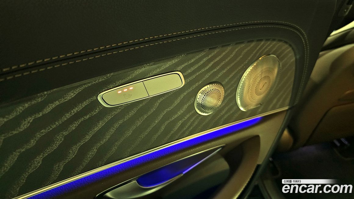 Mercedes-Benz E-Class 2022