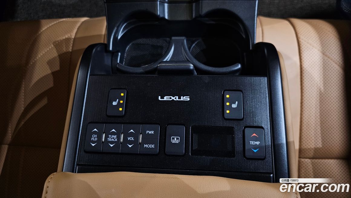 Lexus ES 2022