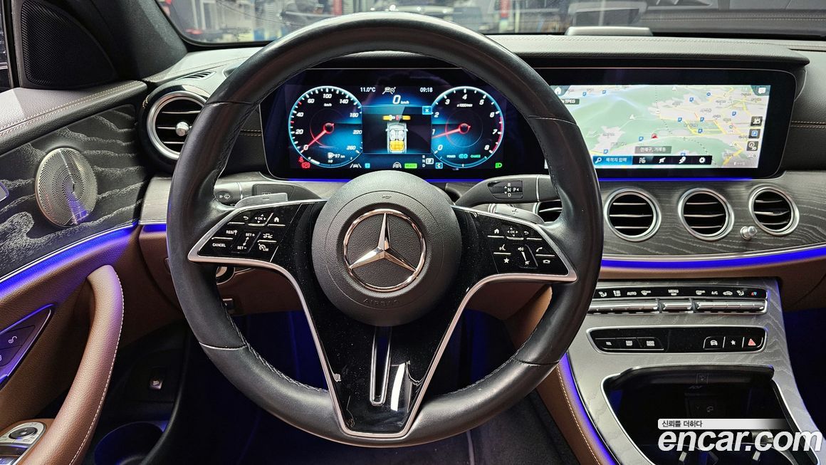 Mercedes-Benz E-Class 2022