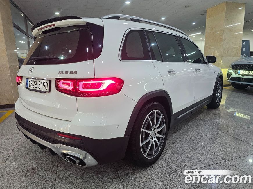 Mercedes-Benz GLB-Class 2021