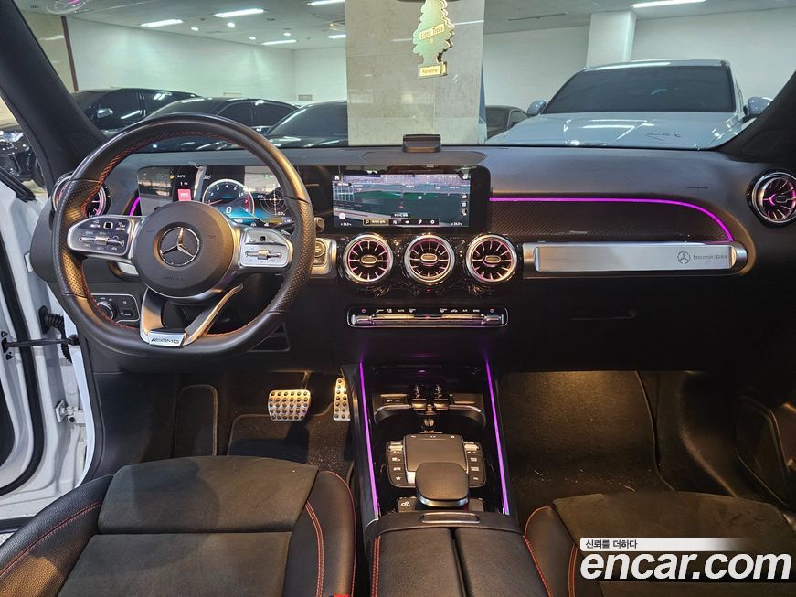 Mercedes-Benz GLB-Class 2021