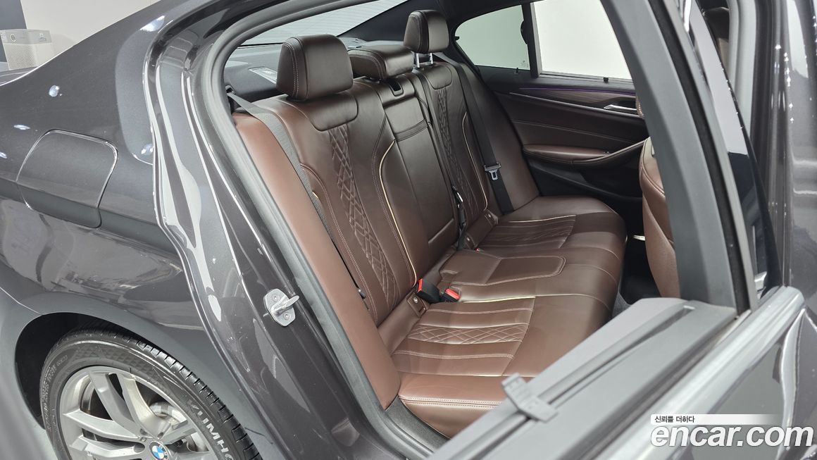 BMW 5-Series 2018