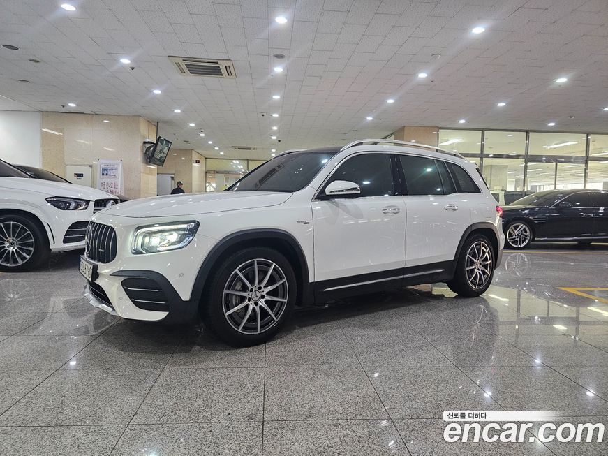 Mercedes-Benz GLB-Class 2021