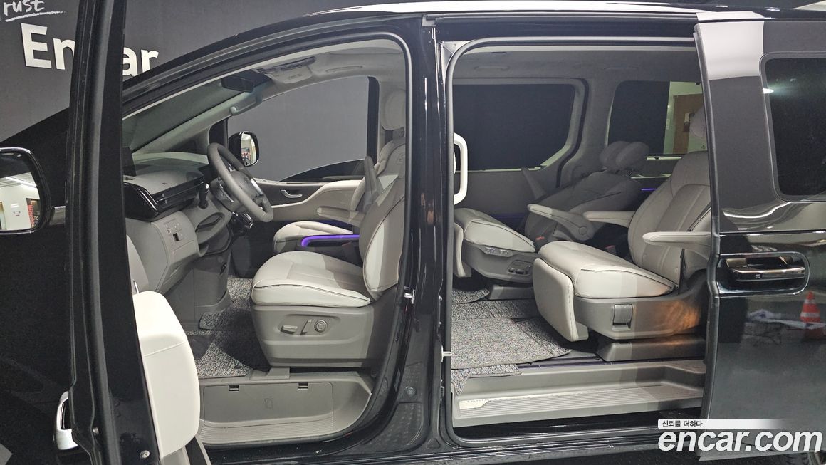 Hyundai Staria 2023