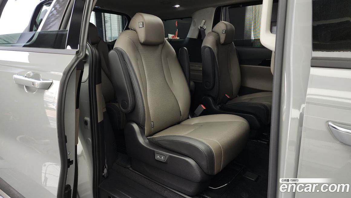 Kia Canival 2025